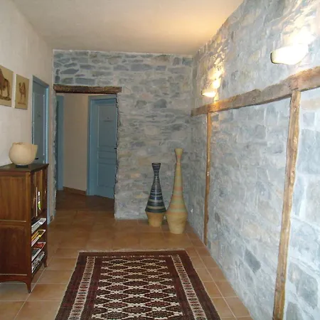 לינה וארוחת בוקר Les Tilleuls Adults Only Saint-Georges-de-Luzençon